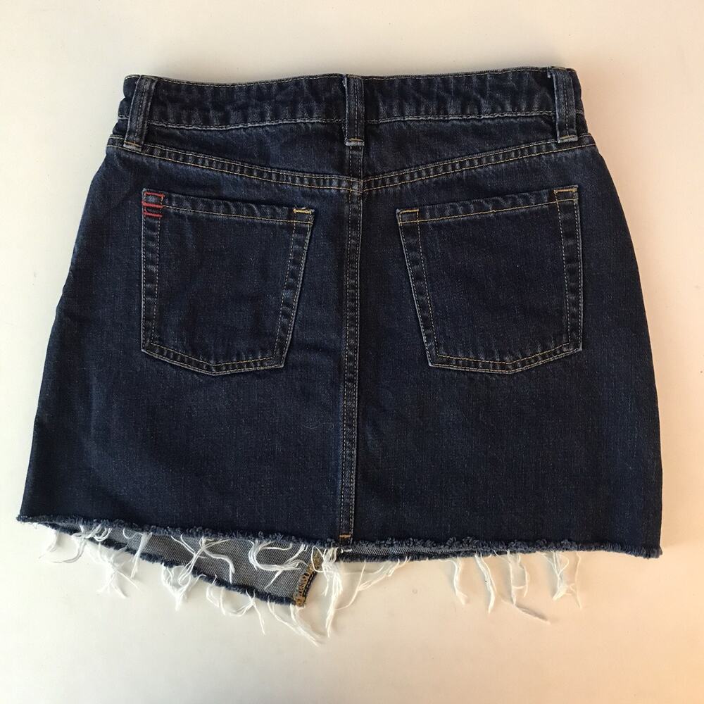 BDG Denim Skirt Womens Small Urban Outfitters Asymmetrical Mini Frayed Hem NEW - Picture 3 of 6